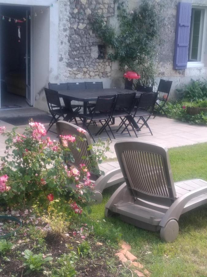Maison De Campagne A La Ferme Pillac エクステリア 写真