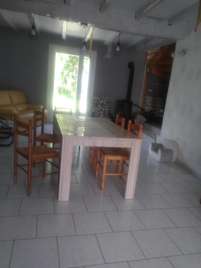 Maison De Campagne A La Ferme Pillac エクステリア 写真